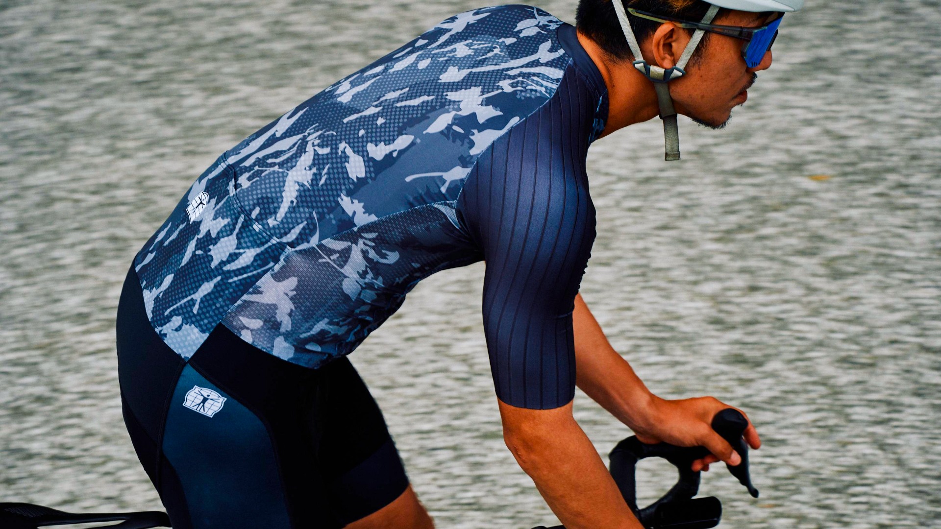 BIORACERのカスタムオーダーウェア着用イメージ 6