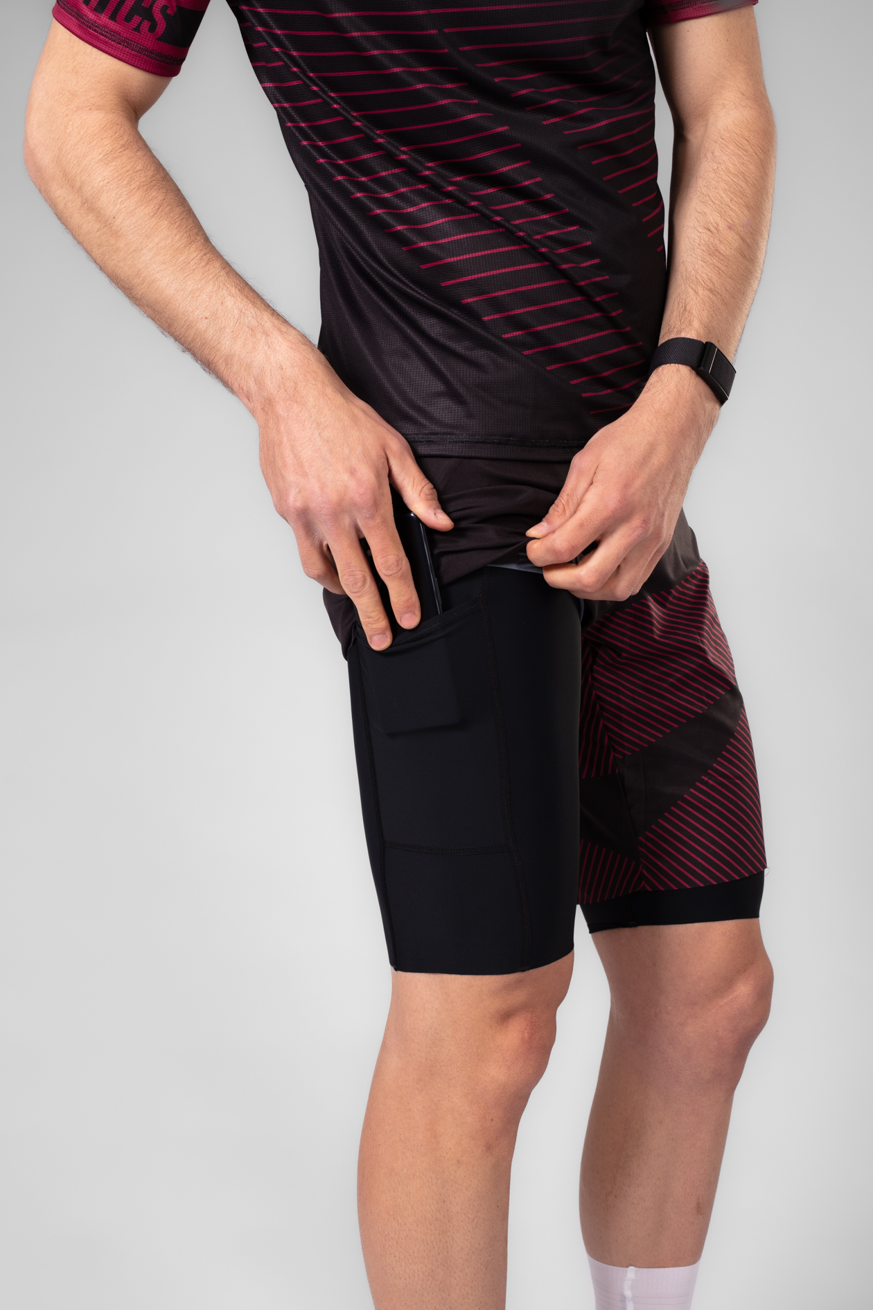 RUNNING LAYERED SHORTS 着用イメージ